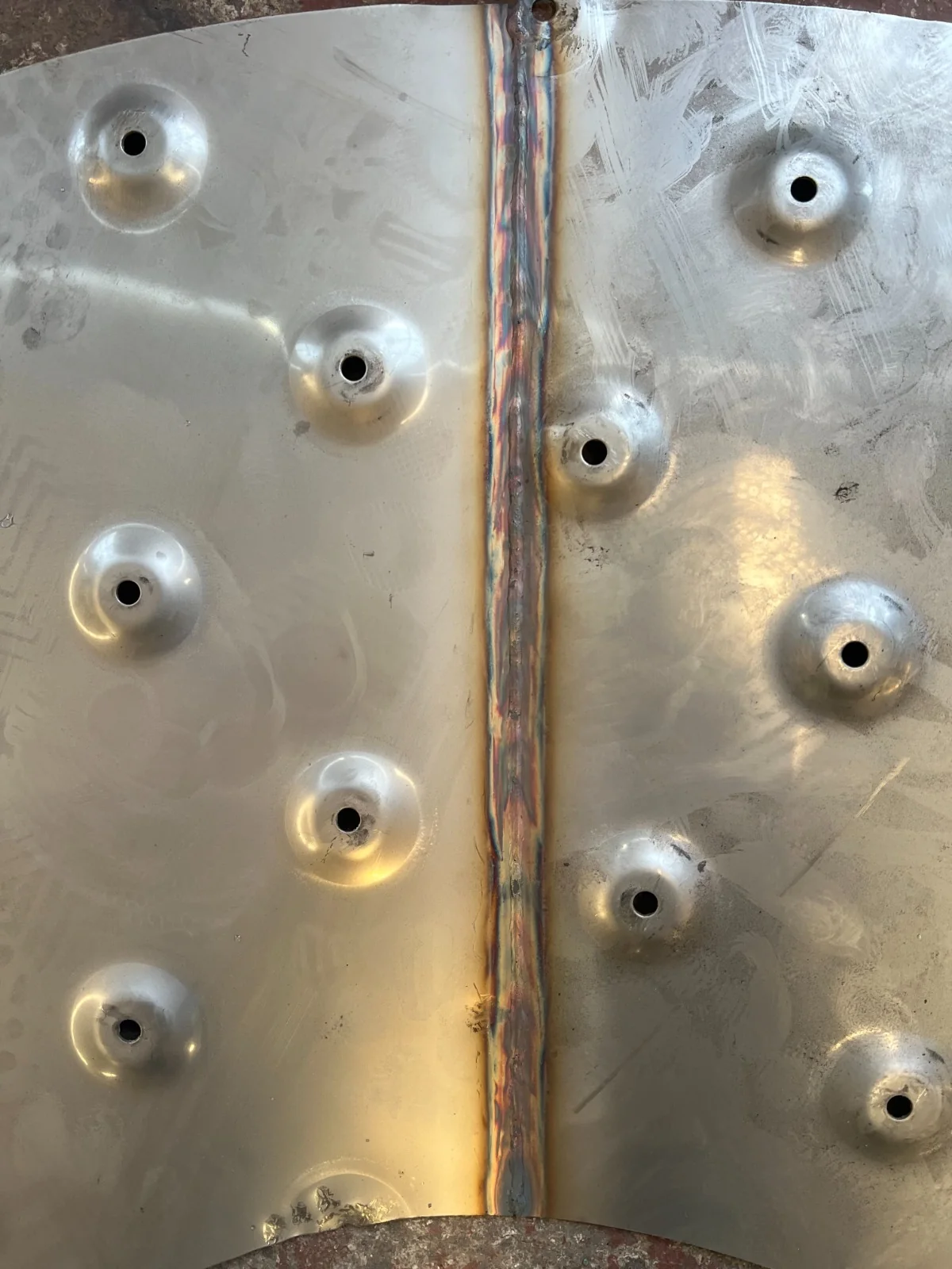 Detail der geschweissten Dimple-Kühlmantel-Flächen
